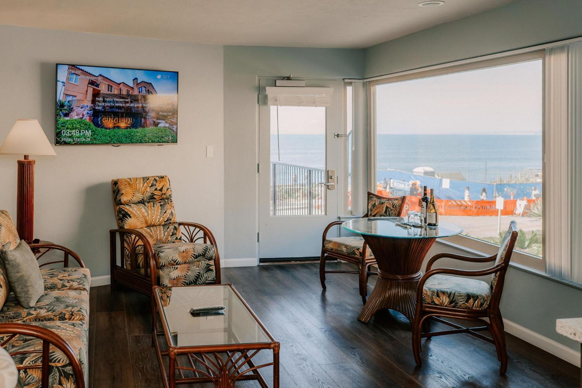 Pantai Inn Сан Диего Екстериор снимка