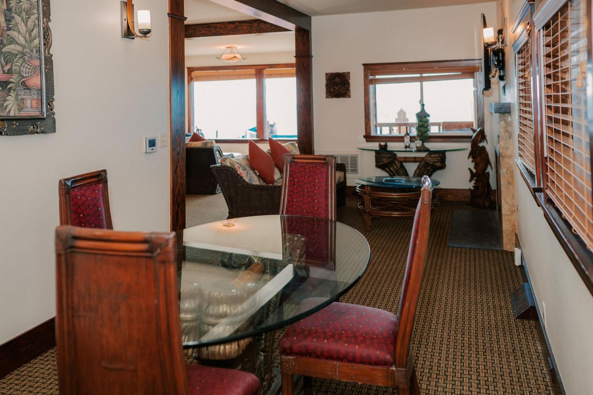 Pantai Inn Сан Диего Екстериор снимка