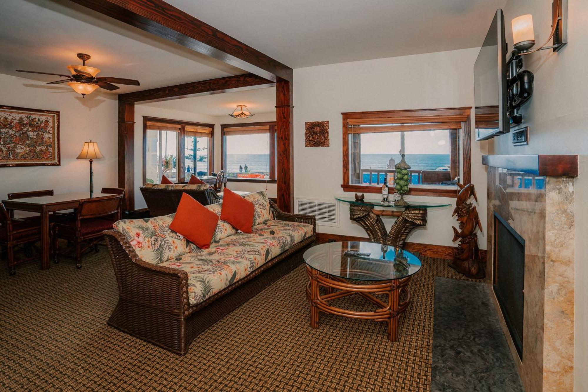 Pantai Inn Сан Диего Екстериор снимка