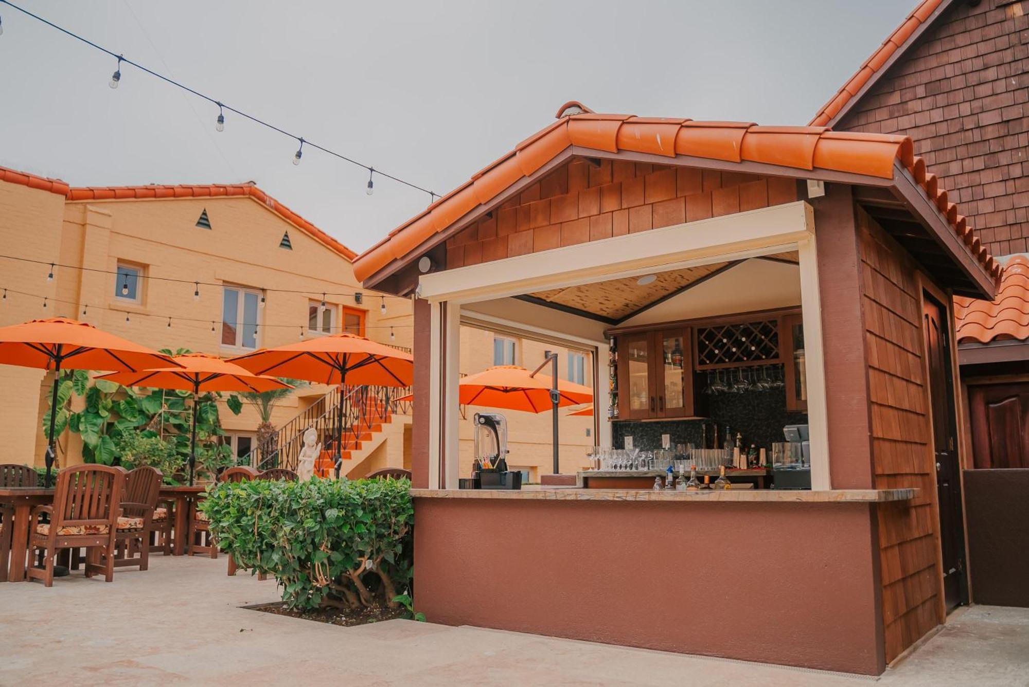 Pantai Inn Сан Диего Екстериор снимка