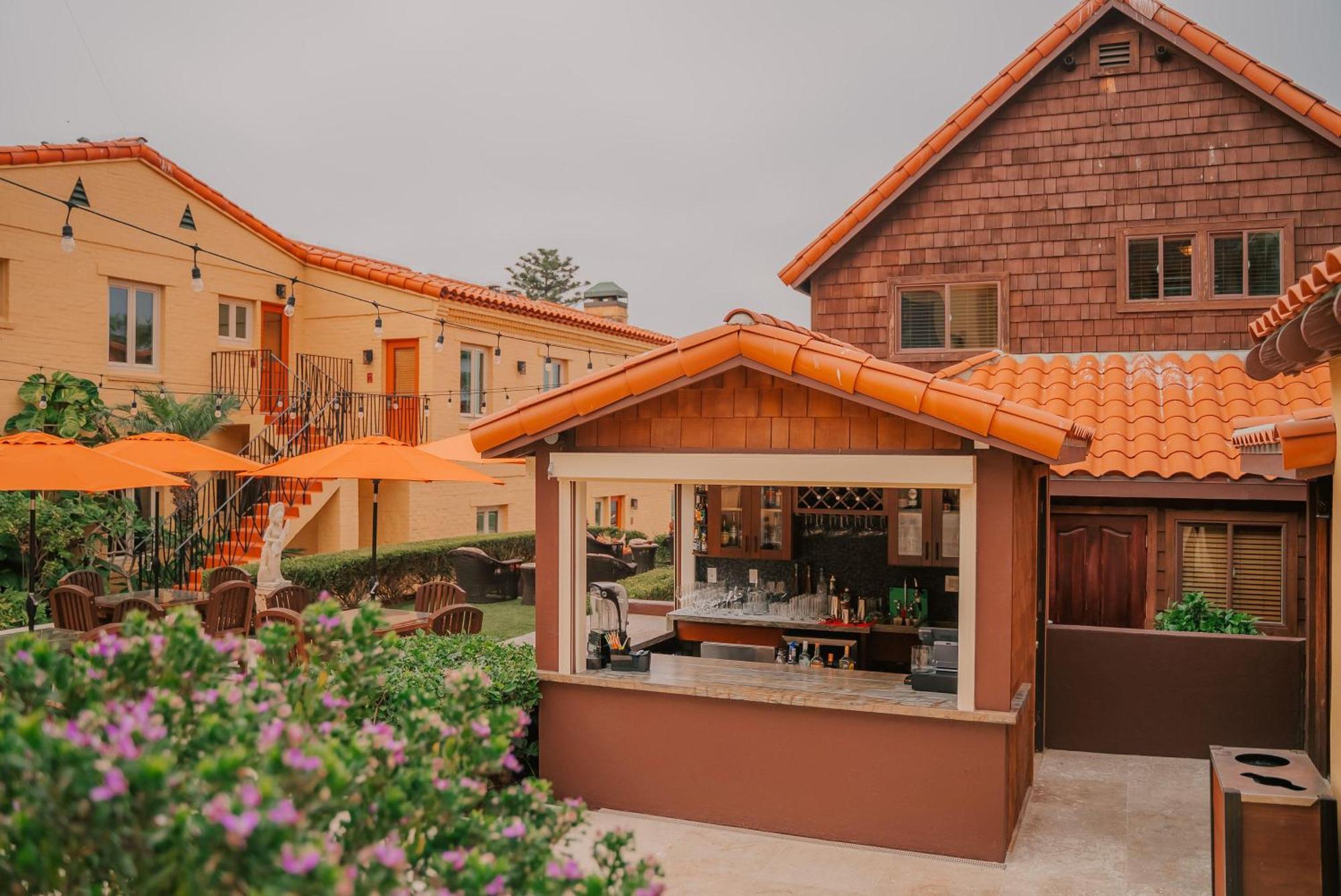 Pantai Inn Сан Диего Екстериор снимка